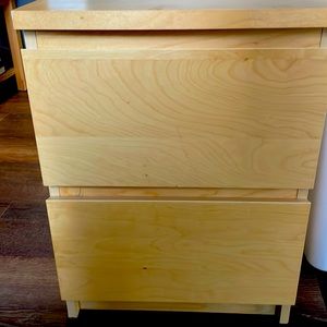 Side drawer